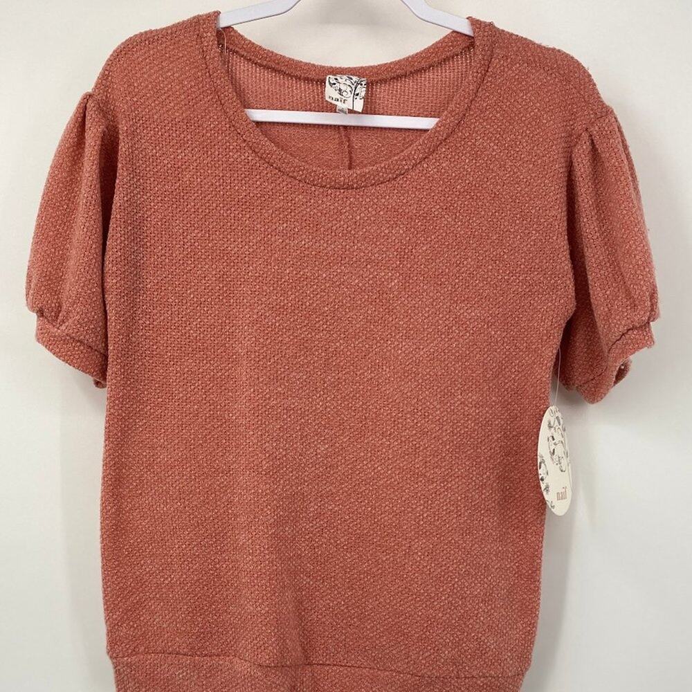 Naif Pink Short Sleeve Textured Soft Shirt Light Weight Sweater NEW Size Small
